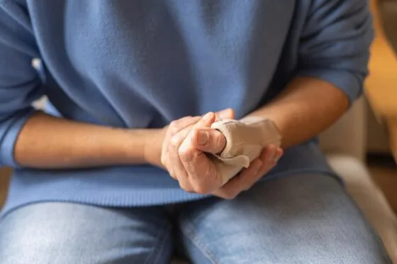 Finger injury woman