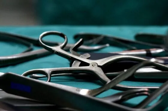 Surgical instruments on tray