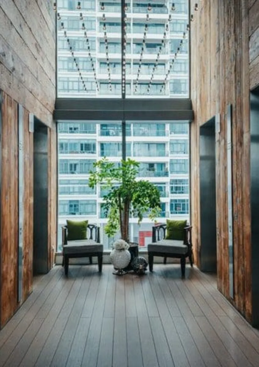 hotel-lift-lobby