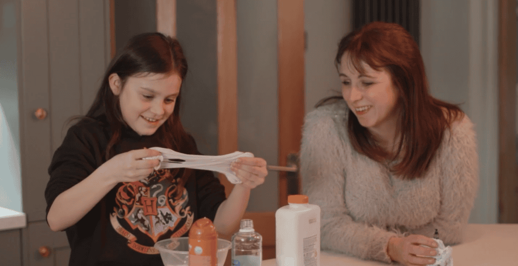 Sarah and her daughter at home