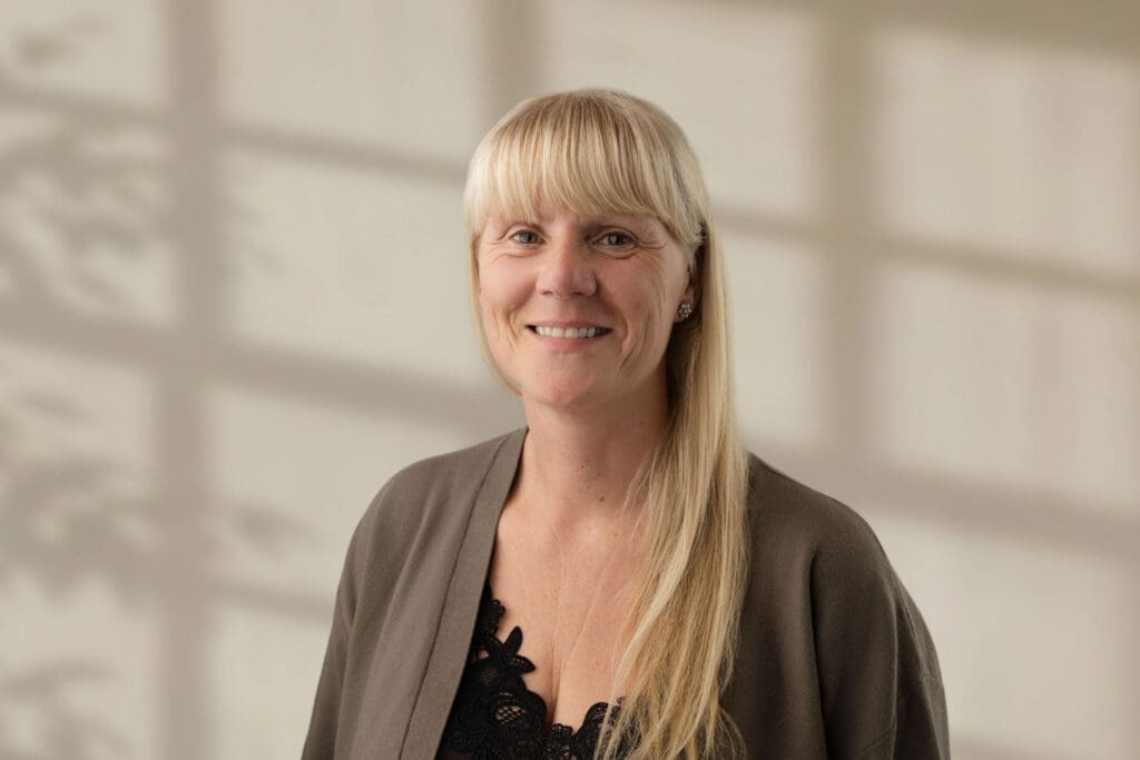 Angela Dobbs